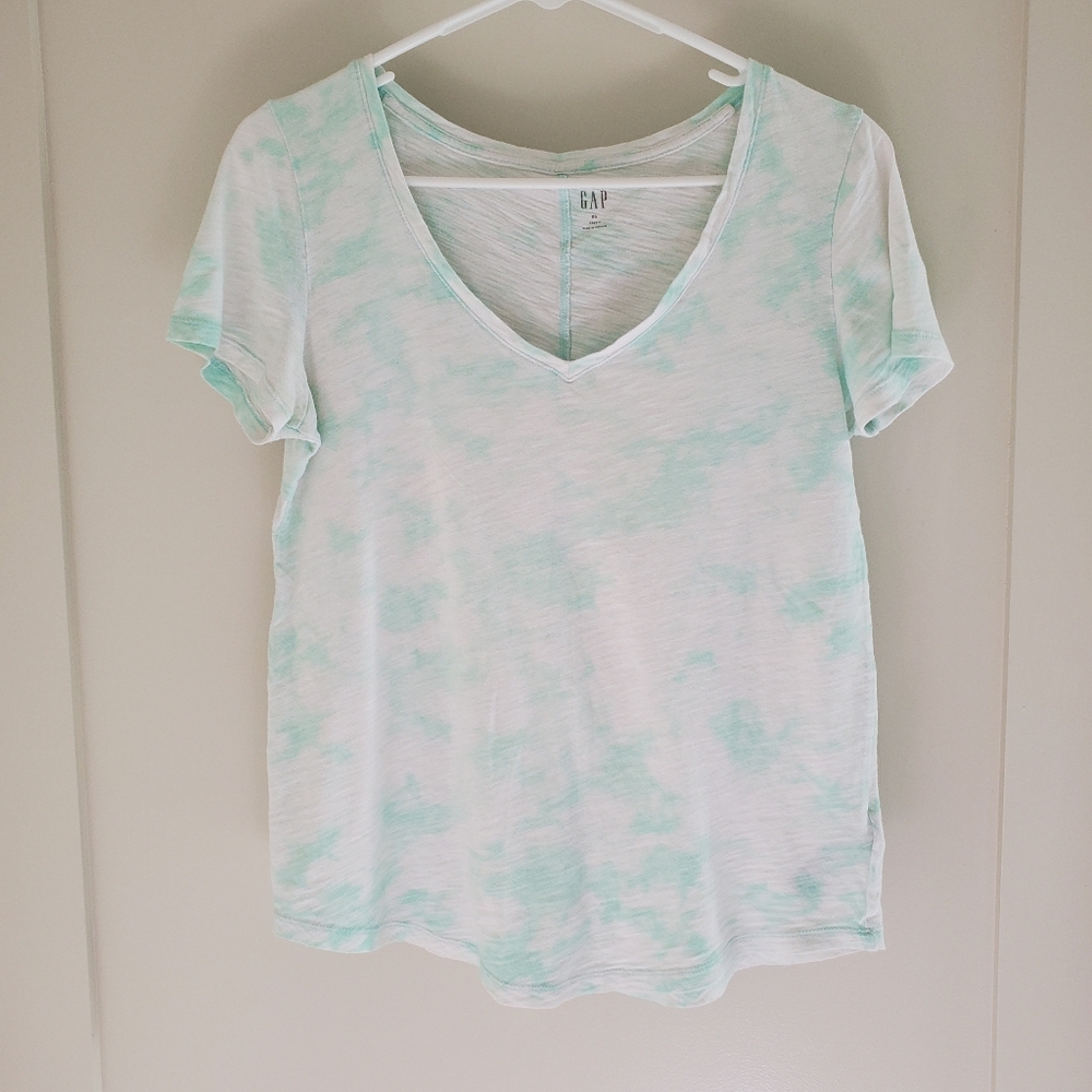 Gap Tie Dye Green and White T-shirt